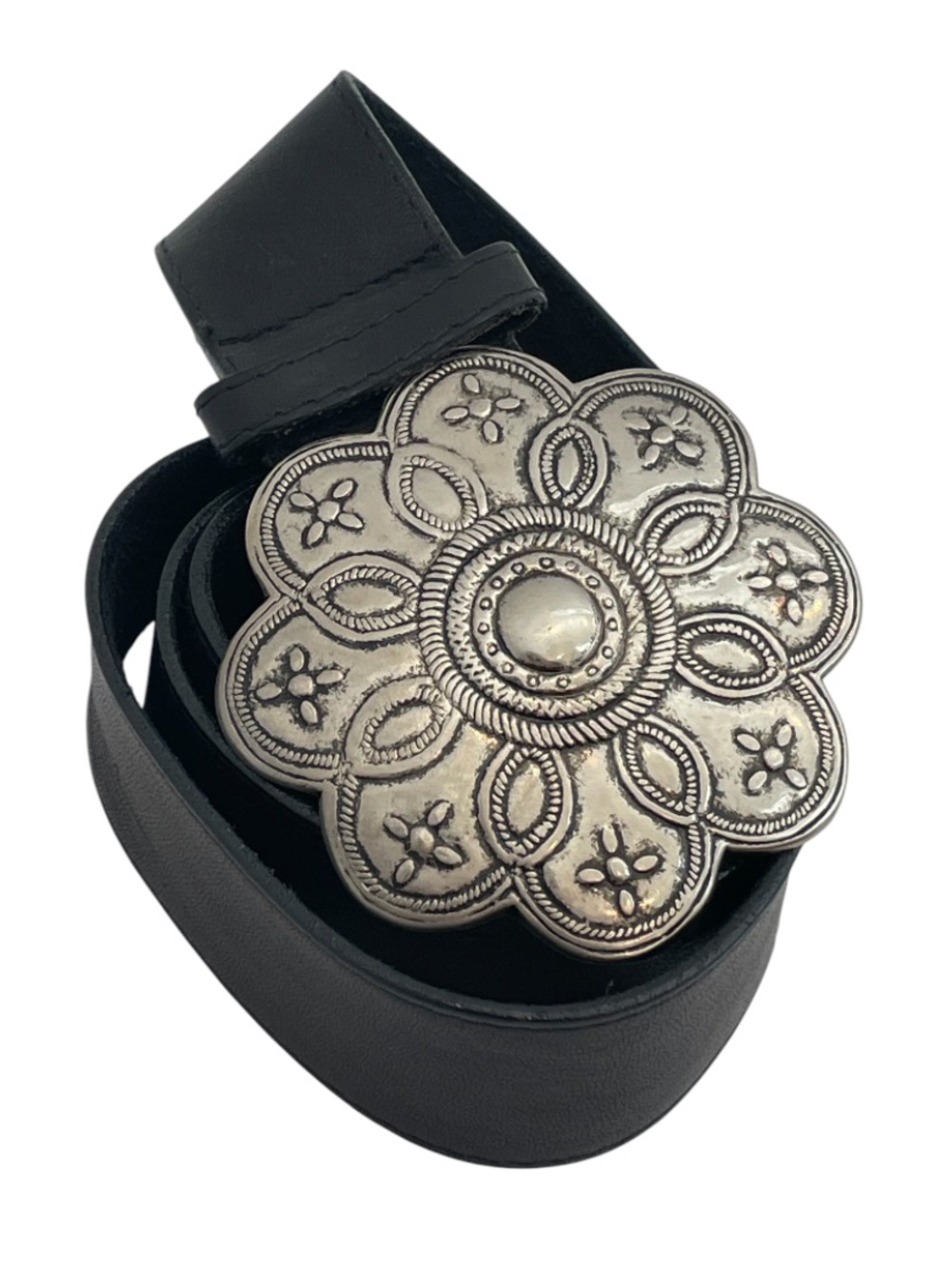 Tristan & Iseut Leather Belt Black Metal Stamped Buckle Boho Flower Y2K
